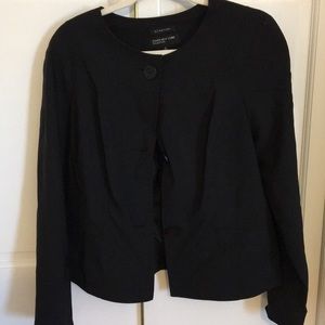 Black jacket with buttons in the front